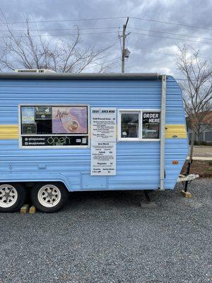 Zeus Juice Food truck and menu