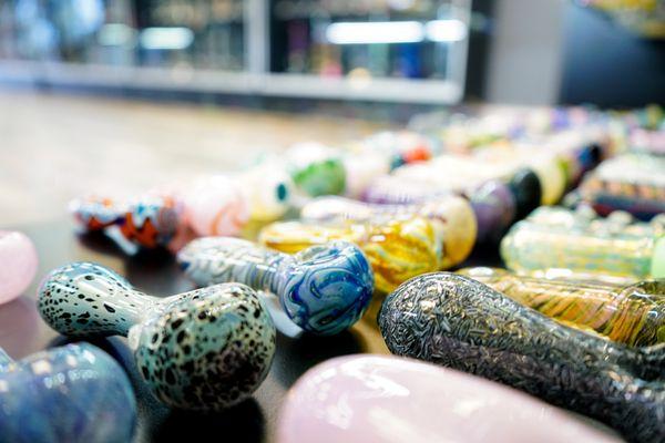 100+ Glass Pipe options