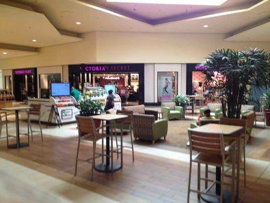 Inside Post Oak Mall. Greta seating.