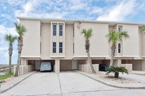 2004 Oceanfront View this beautiful home here!  http://marketing.remaxdesigncenter.com/11/138011/3782591/index.html