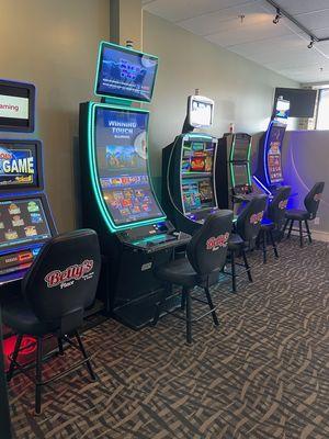 Betty's Place Video Slots and Poker