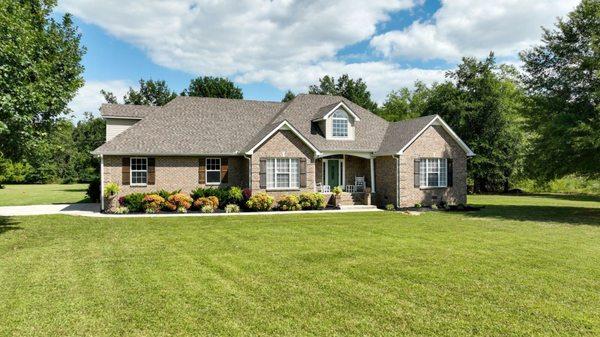 Coldwell Banker Segroves-Neese Real Estate