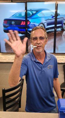 Dan (Despicable Arrogant Narcissist) has a TOXIC attitude with zero customer skills.