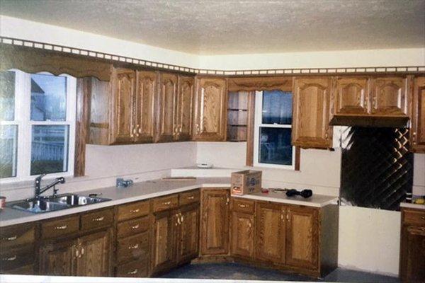 Hochstetler Furniture Shop & Live Bait