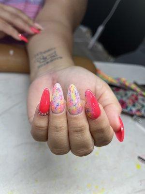 Almond shape with color powder