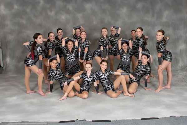 Lynn & Jen's Dance Studio