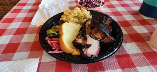 Drew's BBQ and Eatery