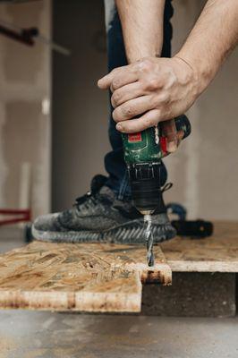 Handyman in Action - Focused on the Fix
Attention to detail on every jobsite.