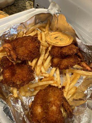 Los Camarones Empanizados 