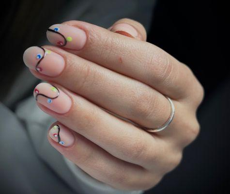 Gel manicure by Yustina