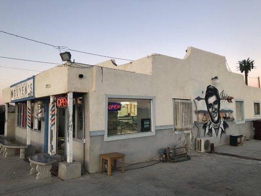 Nguyen’s Marine Haircuts - Razor Fades