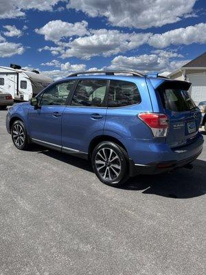 Midnight Gloss Detailing