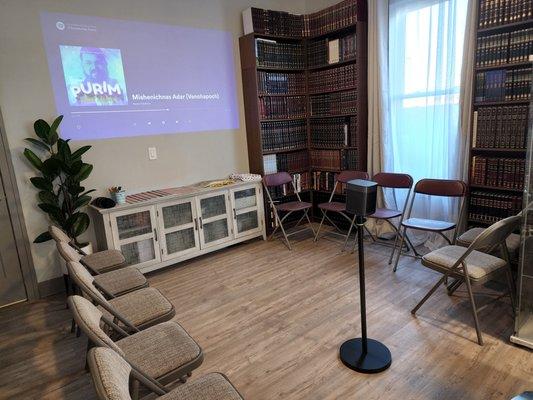 Chabad Center For Jewish Life