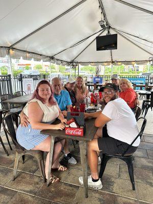Rookies Family Grille and Bar