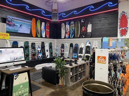Wakeboard & Wakesurf board selection