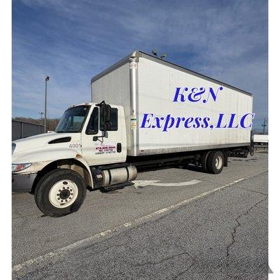 26ft Box with liftgate
