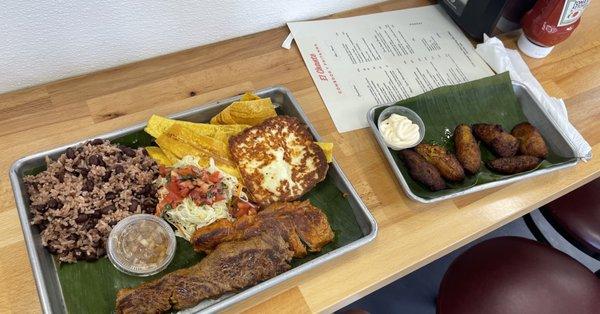 La famosa carne asada. You can't go to a Nica spot and not ask for this. Los maduros, como siempre, separados.