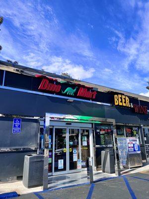 Sinclair Gas and Dino Mart