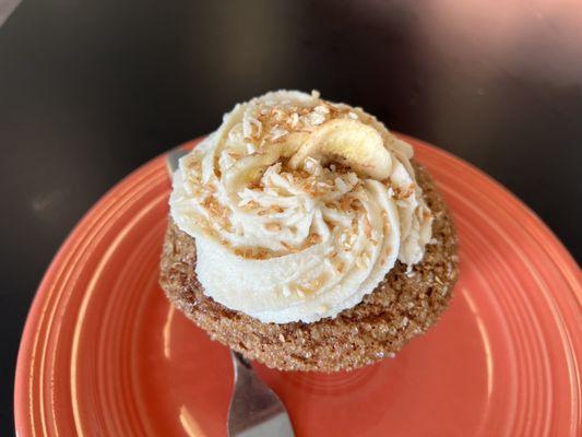 Banana Chocolate Chip Cupcake
