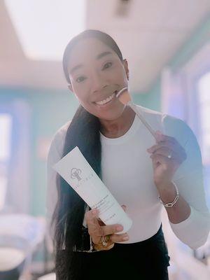 SiMonet Skincare Owner