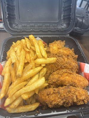 Chicken Coupe Chicken & Waffles