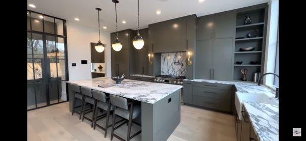 Vivid Art Construction