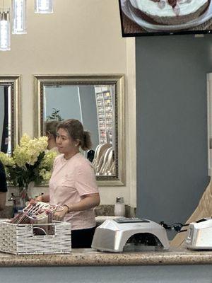 Hollywood Nails & Spa VI