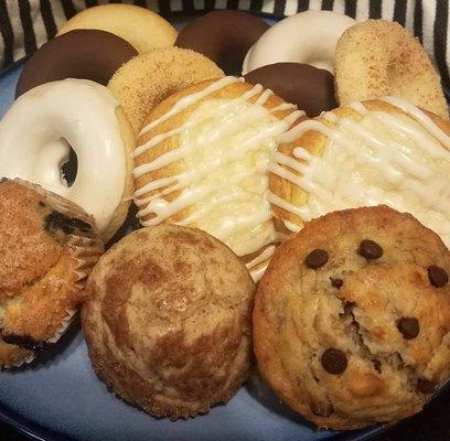 House made 100% VEGAN baked goods! Choc chip banana muffins, spice cakes, cheese danish and baked donuts!
