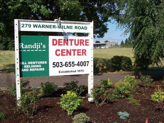 Randji Denture Center