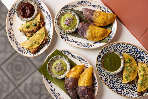 Quesadillas y Empanadas