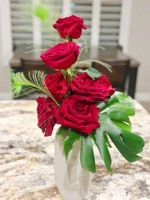 Beautiful red rose bouquet