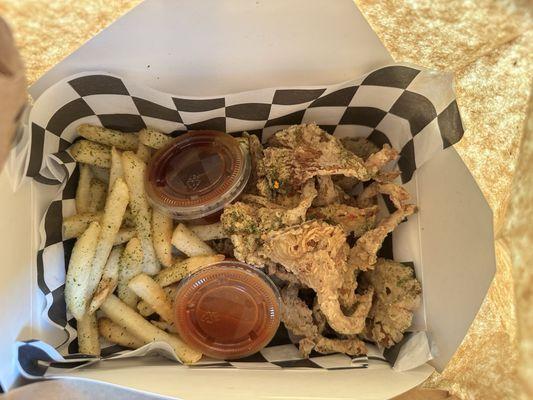 Oyster Mushroom Basket and seasoned fries.