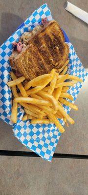 Ruben and fries