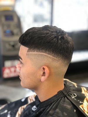 Crop top with line part on the side WORK DONE BY IG:Marcoamilli