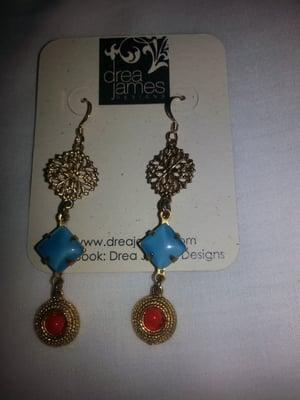 Hand crafted local artists Custom gift boxes Shopping available