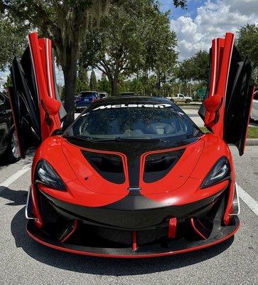 Mclaren- full color change custom wrap