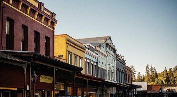 Jessica Wilson - HomeSmart ICARE Realty