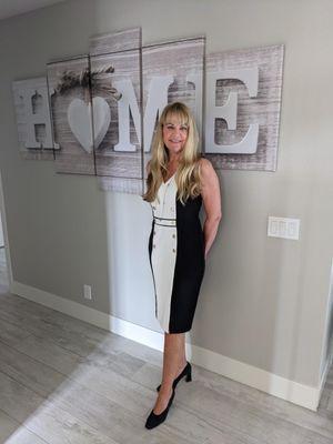 Tiffany Fairfield-Ecklund - DesertSands Realty