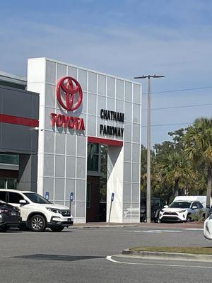 Chatham Parkway Subaru