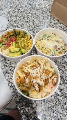 Gaudy and her team were awesome! Super friendly, fast service, and delicious food. Perfect spot if you're craving something quick but fresh!