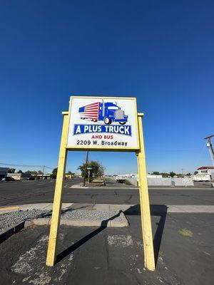 2209 w Broadway ave.