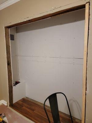 Hillside Fence & Painting