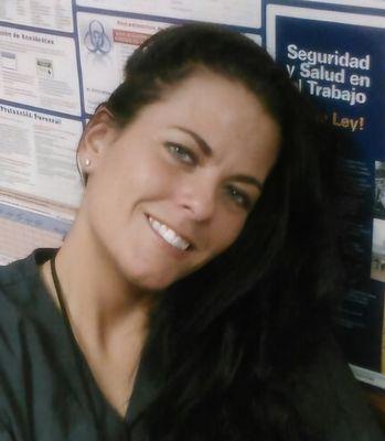 Who Kneads Knots Massage Studio