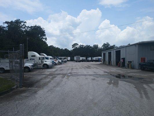 Florida Semi Truck & Trailer Repair