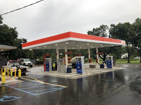 Exxon-Hawthorne Quick & Fresh