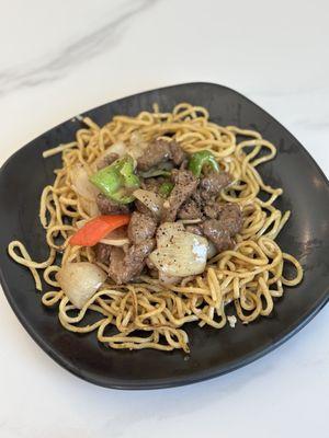 Garlic noodles with beef