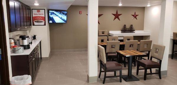 Breakfast Seating Area