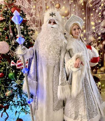 Ded moroz and snegurochka