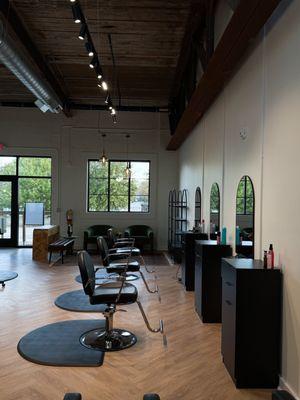 Dyve Hair Bar