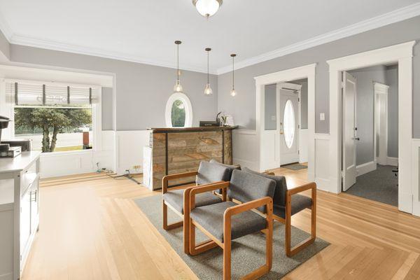 Cascade View Chiropractic Front Desk and Waiting Room Area.